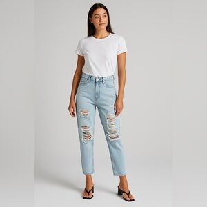 Aeropostale Mom Jeans Size 6 Light Wash Rigid Non-Stretch Distressed NWT